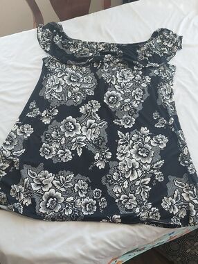 Absolute Angel Black and White Floral Off-Shoulder Dress .Size Xl Soft And Comfy